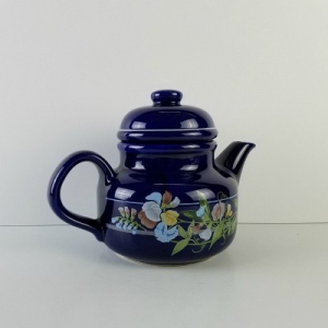1983 mikasa rondo blue floral teapot