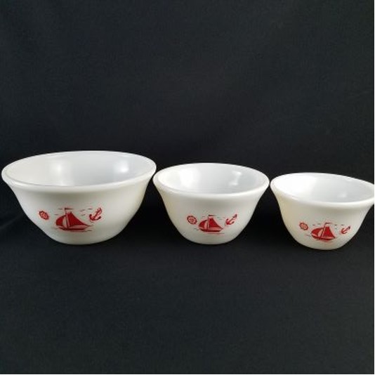 TYPHOON 39096 Red Vintage Red Mixing Bowls (Set of 3) 